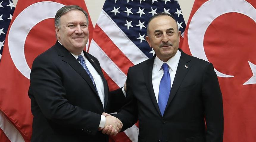Pompeo ve Çavuşoğlu NATO toplantısında gerildi!