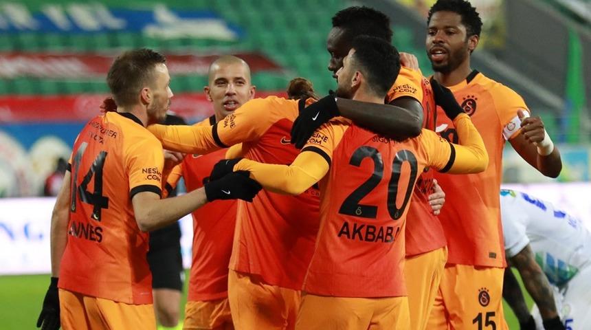 Süper Lig'de Trabzonspor-Galatasaray derbisinin tarihi açıklandı!