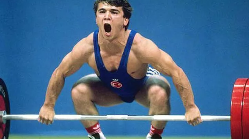 Milli duyguların arşa çıktığı, ‘Asın bayrakları’ dedirten olaylar