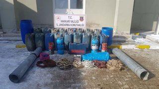 Hakkari'de PKK'lı teröristlere ait patlayıcı ve mühimmat ele geçirildi