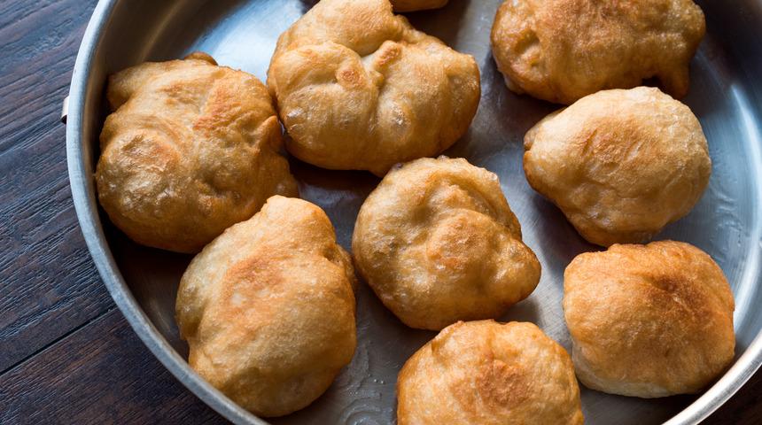 Yağ çekmeyip göz göz kabarıyor: Kahvaltılık pişi tarifi