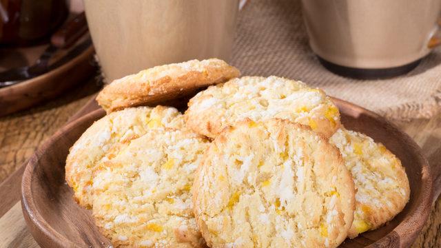 Papatya çayı ile hazırlanıyor: Tadına bakan herkes mest oluyor