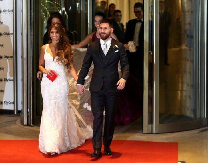 Messi Antonella Roccuzzo ile dünya evine girdi G5