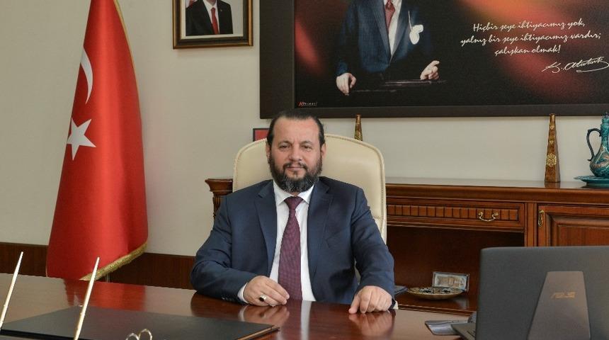 Rekt&ouml;r Akg&uuml;l: &ldquo;Sağlıklı her birey engelli adayı olduğunu unutmamalı&rdquo;