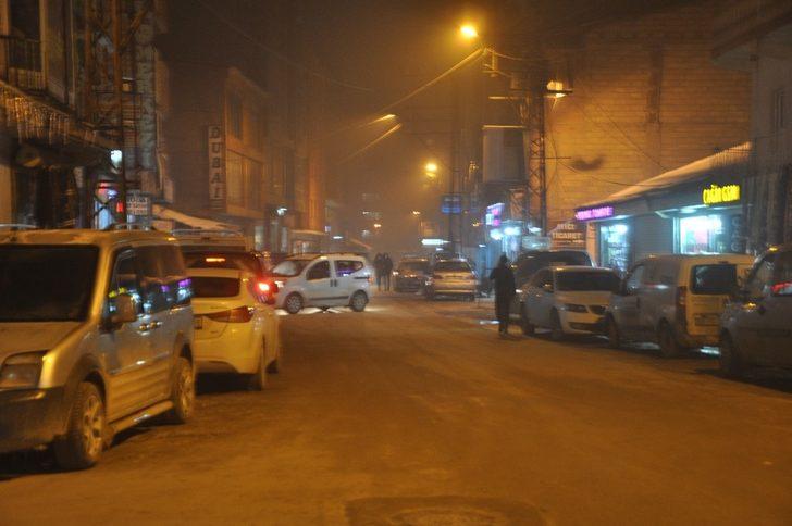 Yüksekova’da soğuk hava hayatı olumsuz etkiliyor G3