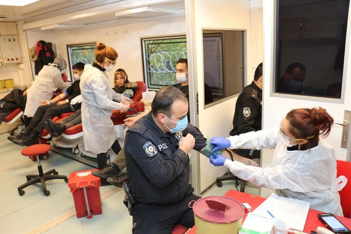 Polisten kan kampanyasına destek