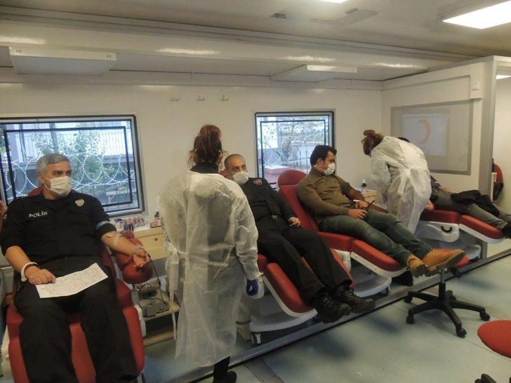 Polisten kan kampanyasına destek G3