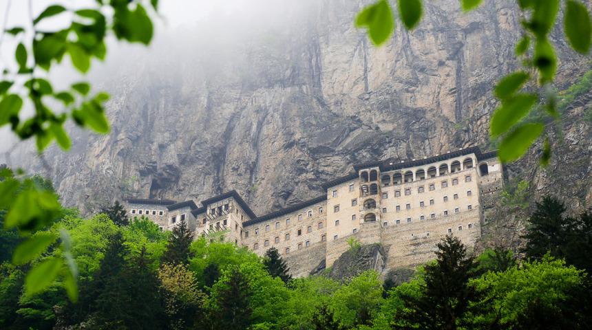 Sümela Manastırı nerede? Sümela Manastırı açık mı? Sümela Manastırı giriş ücreti