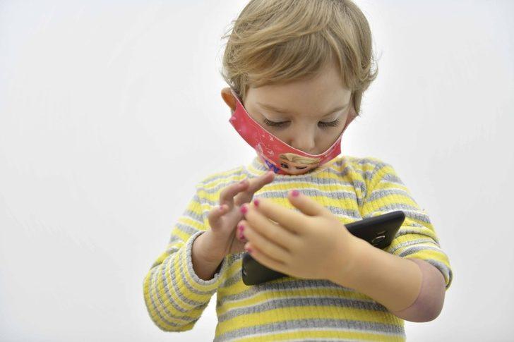 2,5 yaşındaki Rabia’nın protez kol sevinci G2