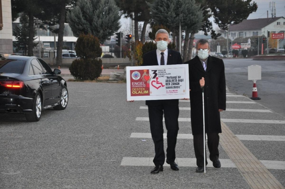 D&uuml;nya Engelliler G&uuml;n&uuml;&rsquo;nde farkındalık y&uuml;r&uuml;y&uuml;ş&uuml;