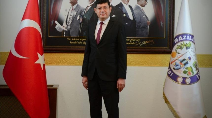 Başkan &Ouml;zcan zirveyi bırakmadı