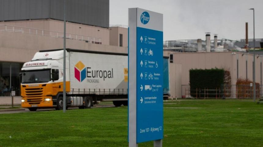 Dün onay alan aşının İngiltere'ye sevkiyatı başladı