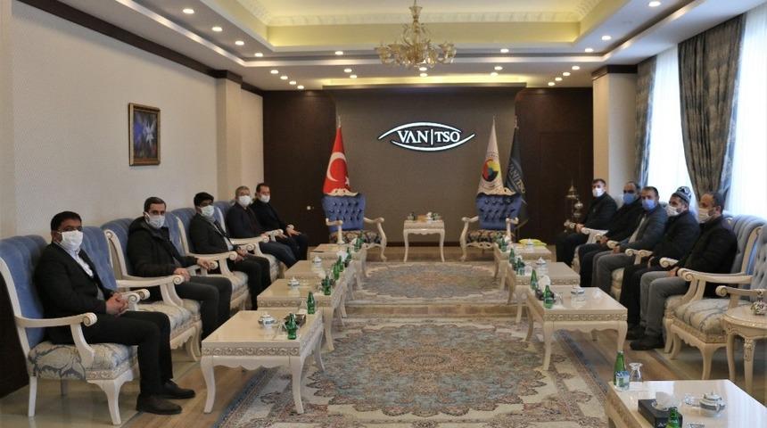 Yangında iş yerleri kullanılamaz hale gelen esnaf i&ccedil;in yardım kampanyası