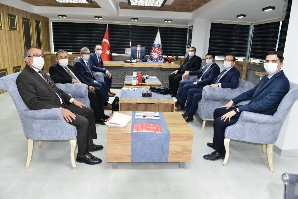 DTO sosyal medya &uuml;zerinden yeniden yapılandırmayı anlattılar