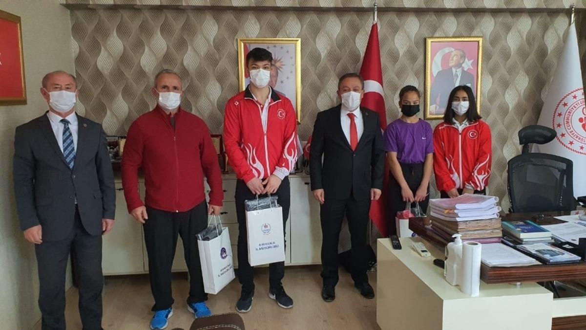 Covid-19&rsquo;a rağmen şampiyonalardaki başarı s&uuml;r&uuml;yor