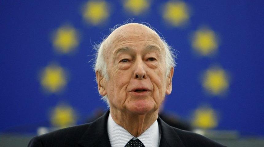 Fransa eski Cumhurbaşkanı Valery Giscard d&rsquo;Estaing &ouml;ld&uuml;