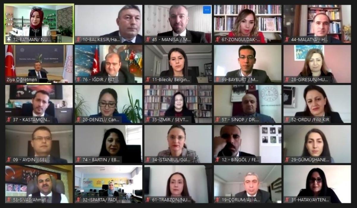 Manisa&rsquo;da yılın &ouml;ğretmeni Salihli&rsquo;den