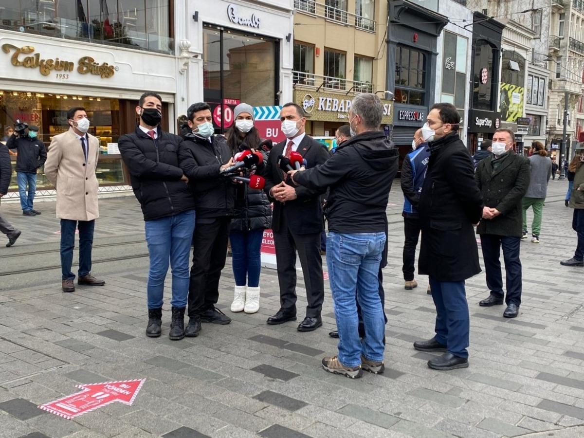 İstiklal Caddesi&rsquo;nde karekodlu giriş &ccedil;ıkış d&ouml;nemi