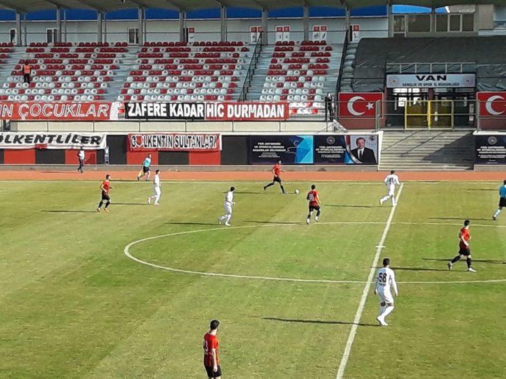 2. Lig: Vanspor FK: 2 - Serik Belediyespor: 2 G1