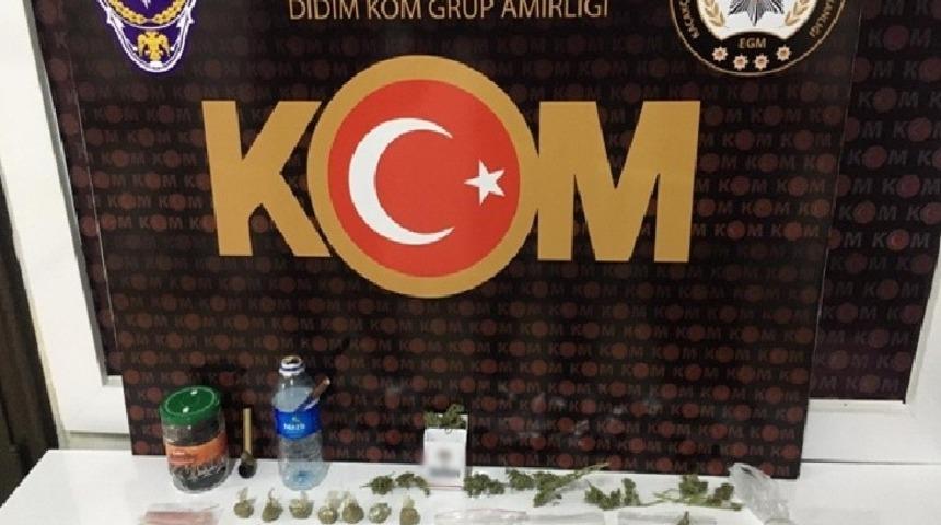 Yakalanan şahsın evinde ve motosikletinde uyuşturucu ele ge&ccedil;irildi