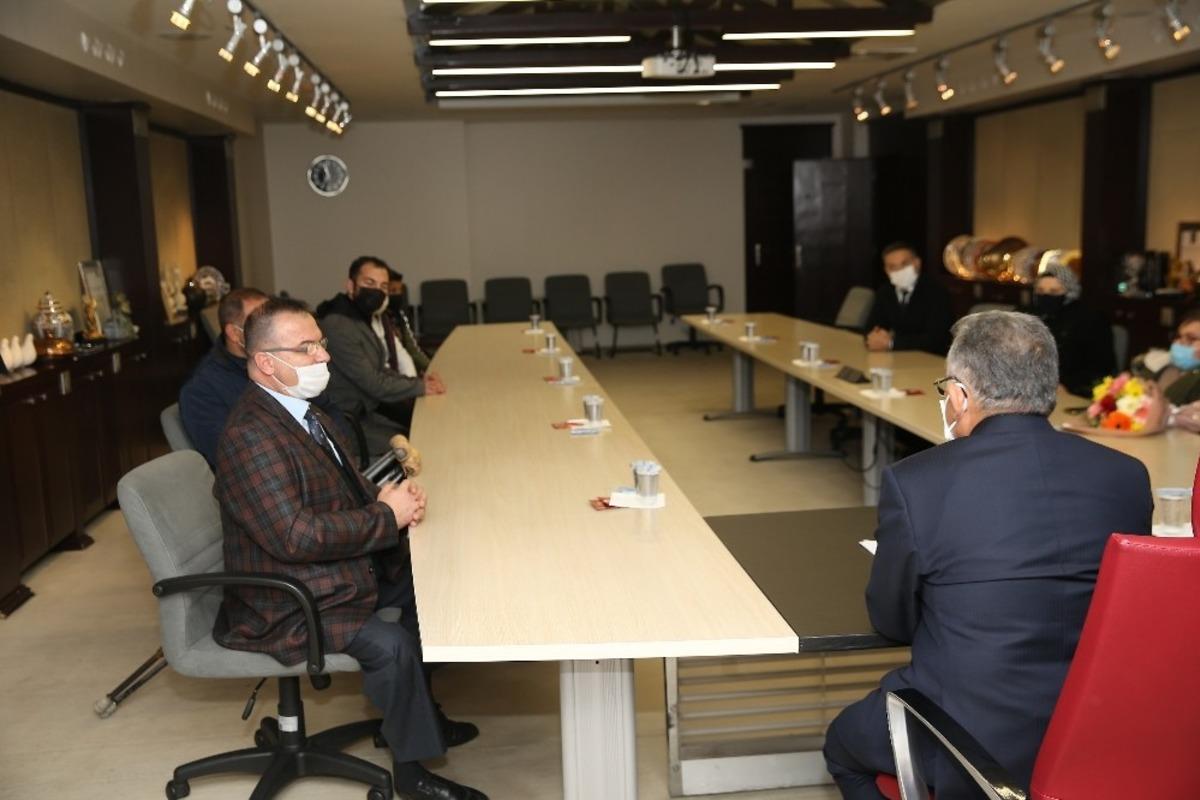 Başkan B&uuml;y&uuml;kkılı&ccedil;&rsquo;tan &ouml;zel g&uuml;nde &ouml;zel ilgi