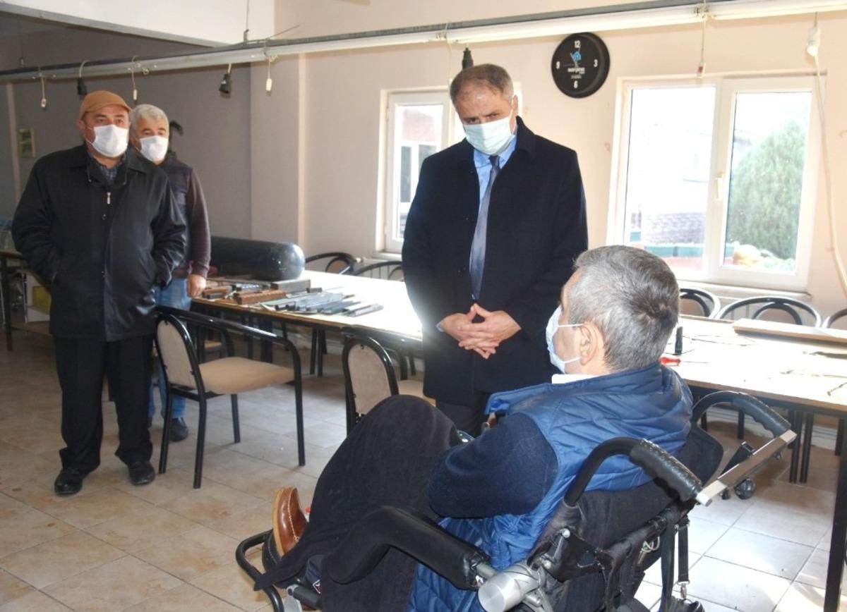 Bozkurt ve ekibi engellilerle buluştu