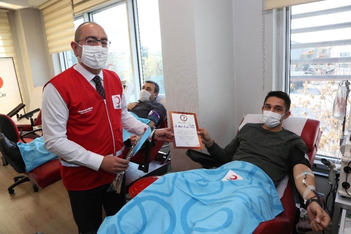 Başkan Kavuş&rsquo;tan plazma bağışı &ccedil;ağrısı