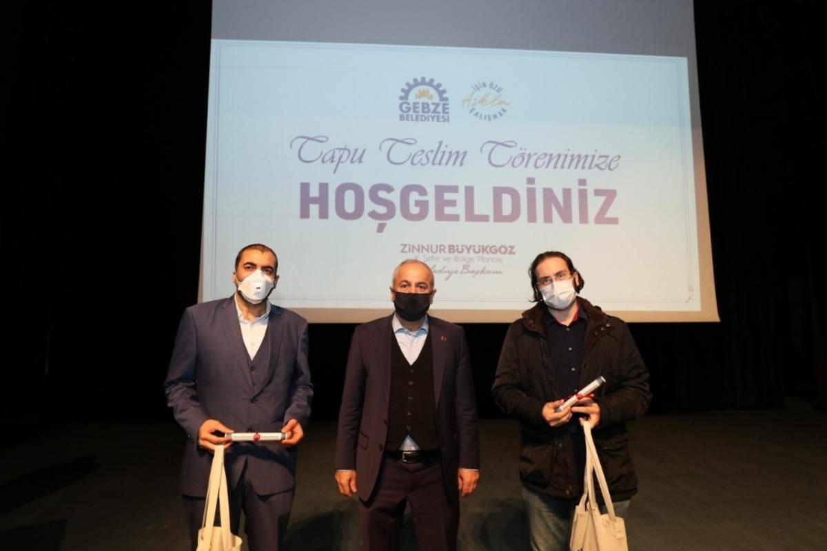 Muallimk&ouml;y&rsquo;de 302 kişiye  tapu verildi