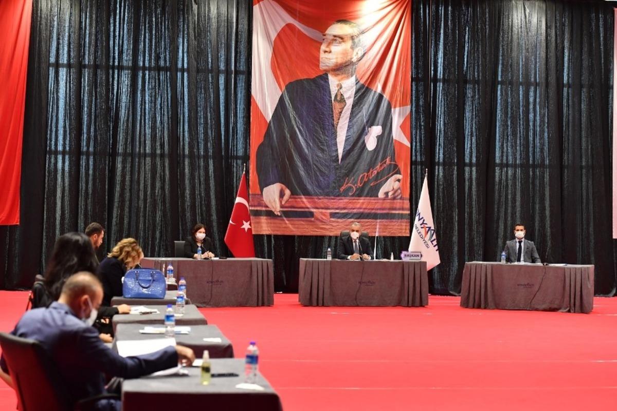 Konyaaltı&rsquo;nda yılın son meclisi