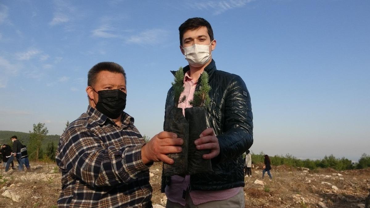 Engelliler i&ccedil;in fidan dikip hatıra ormanı oluşturdular