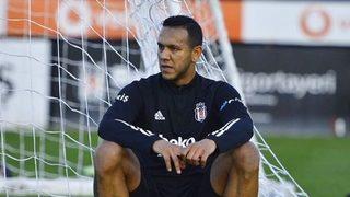 Beşiktaş'ta Josef de Souza sakatlandı