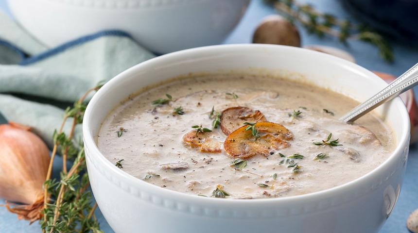 Kremalı mantar çorbası nasıl yapılır? MasterChef kremalı dağ mantarları çorbası tarifi nedir? İşte kremalı mantar çorbası tarifi ve malzemeleri