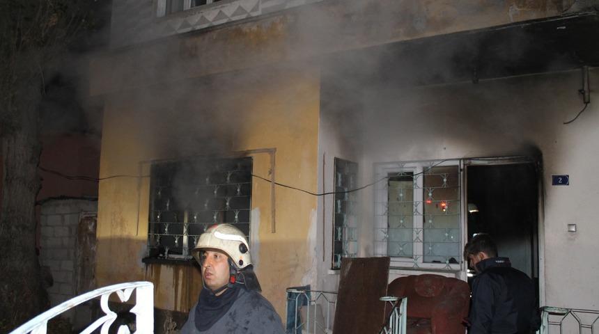 Kayseri'de, Suriyeli ailenin yaşadığı evde sobadan yangın çıktı