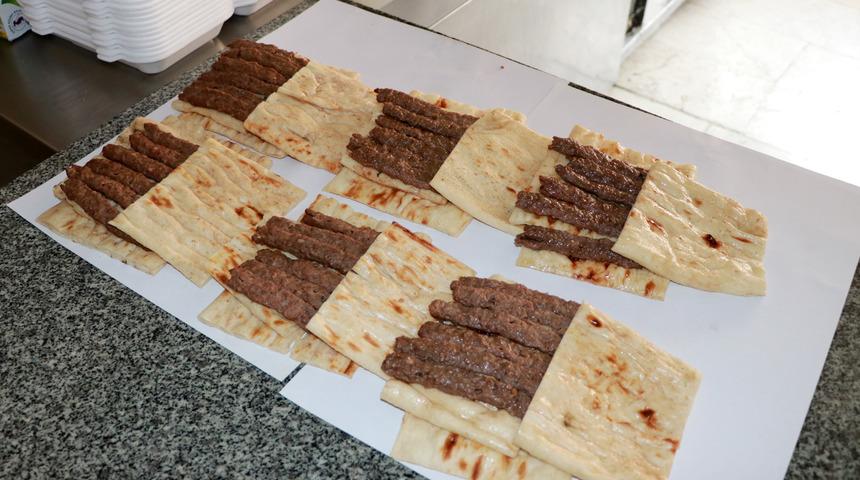 Sadece 2 malzemeyle yapılıyor ama Türkiye'nin dört bir yanından sipariş yağıyor!