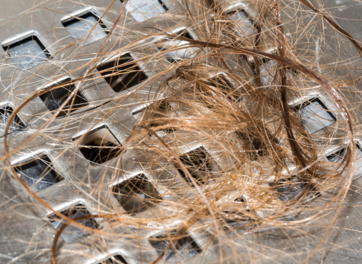 Duş gideri tıkalı mı? Sirkeli karışım imdada yetişiyor