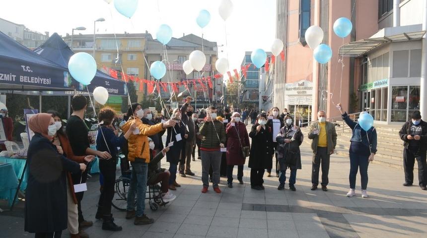 İzmit Belediyesi engelli bireyler i&ccedil;in farkındalık etkinliği d&uuml;zenledi