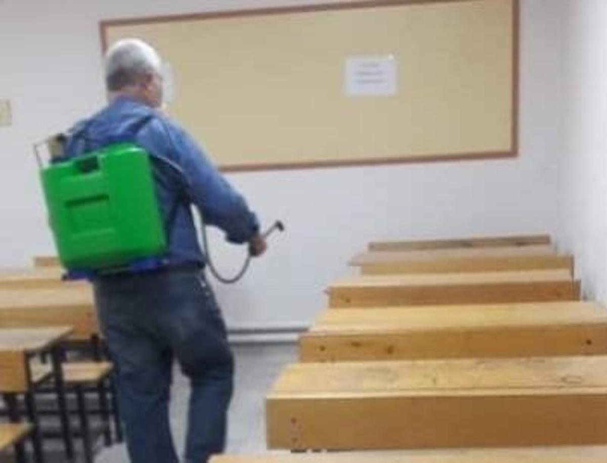 Halk Eğitim Merkezi M&uuml;d&uuml;rl&uuml;ğ&uuml; dezenfekte &ccedil;alışmaları