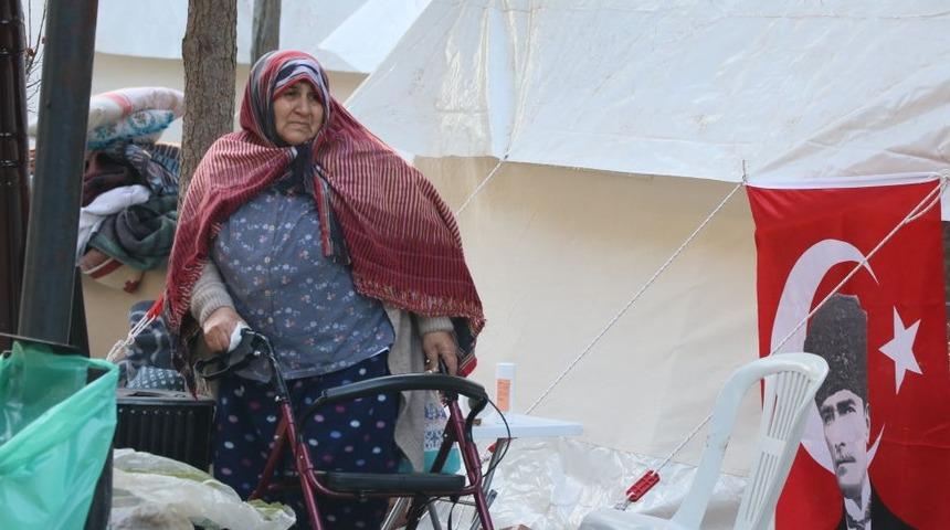 İzmir depremi Economist dergisinde: 'Depremin yaralarını saran T&uuml;rkiye daha b&uuml;y&uuml;ğ&uuml;ne hazırlanıyor'