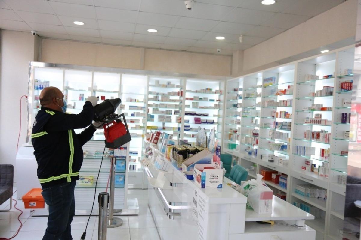 Serdivan&rsquo;da t&uuml;m eczaneler dezenfekte ediliyor