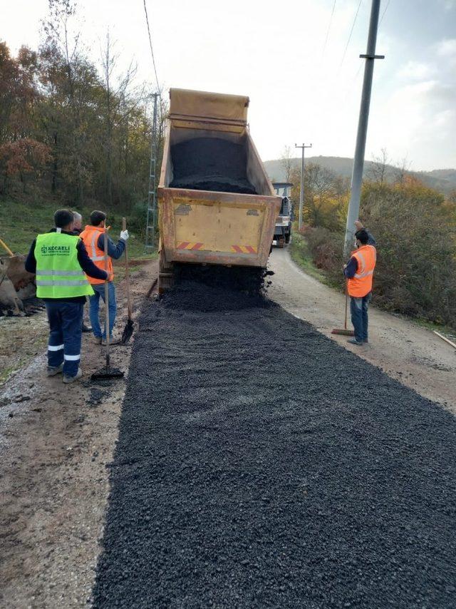 Kocaeli Kalburcu Köyü yolları bakımdan geçti