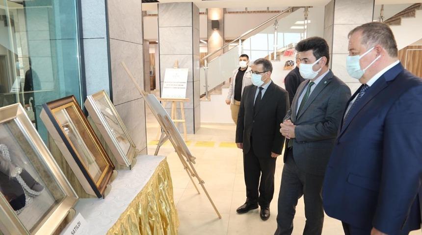 Rekt&ouml;r&uuml; Karacoşkun Belediye Başkanı Ramazan ile bir araya geldi