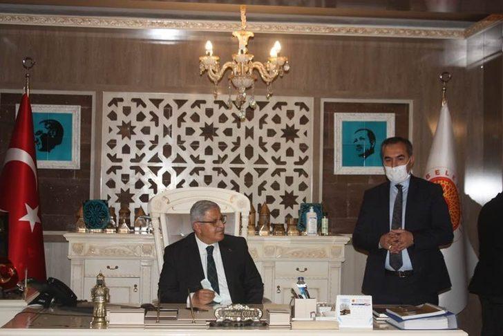 AK Parti Genel Başkan Yardımcısı Demiröz’den Ahlat’a ziyaret G4