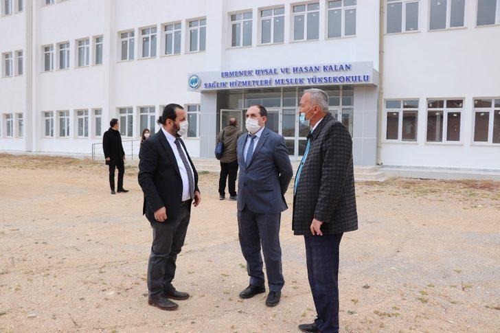 Rektör Akgül, Uysal ve Hasan Kalan Sağlık Hizmetleri MYO’yu ziyaret etti G2