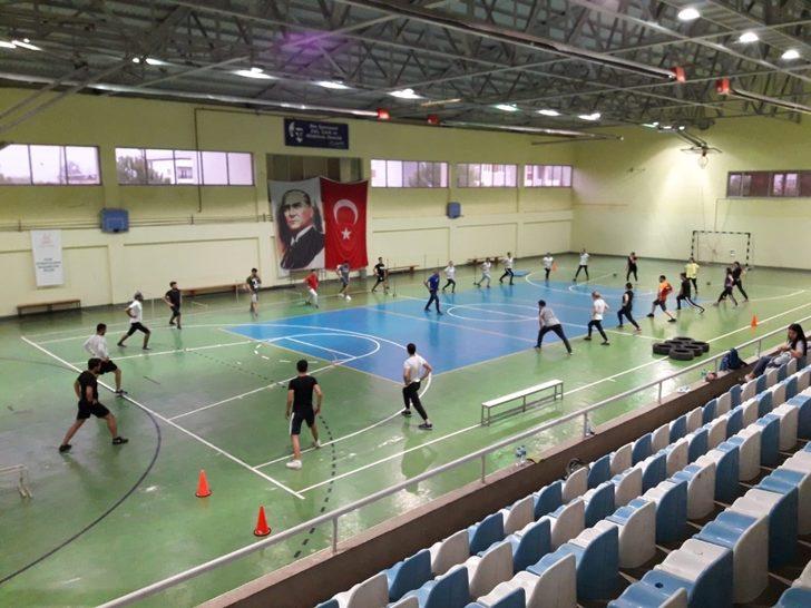 Nazilli Belediyesi gençlerin geleceğini destekliyor G1