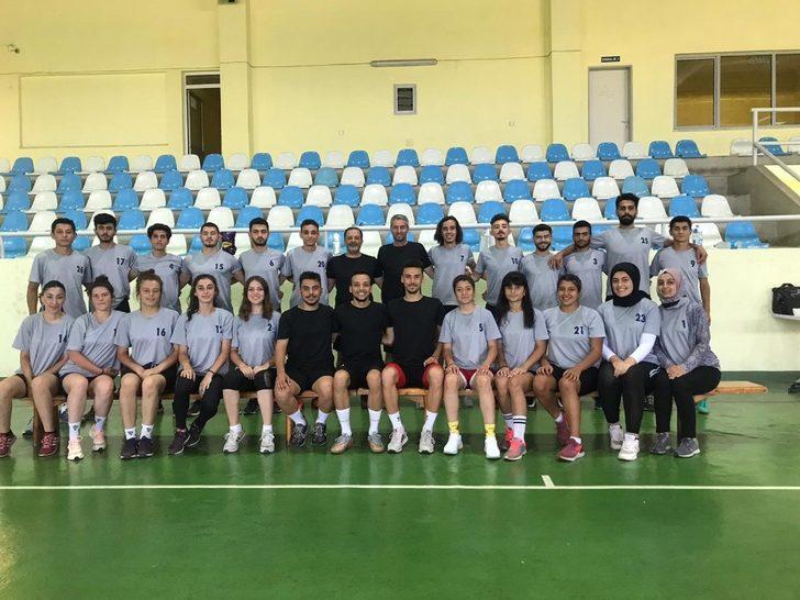 Nazilli Belediyesi gençlerin geleceğini destekliyor G3