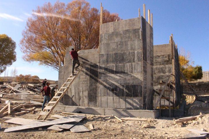 Elmalı’ya  iki yeni su deposu yapılıyor G1