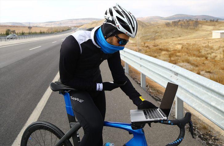 Milli bisikletçi Eyüp Karagöbek, AA'nın "Yılın Fotoğrafları" oylamasına katıldı G1