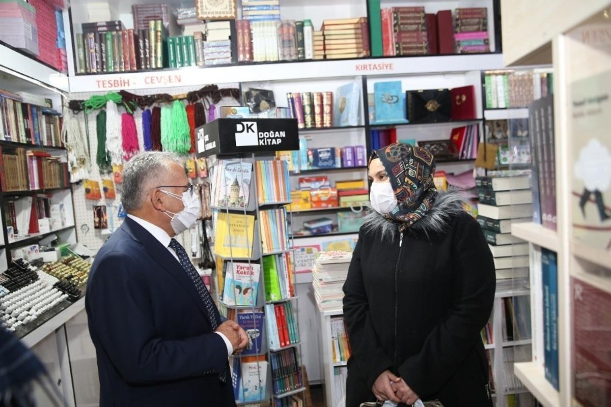 Başkan B&uuml;y&uuml;kkılı&ccedil; medrese esnafıyla bir araya geldi