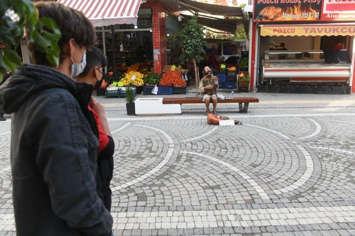 Alanya Sokağı renkleniyor