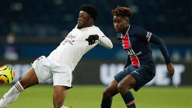 Timothee Pembele'den PSG'ye 4 yıllık imza